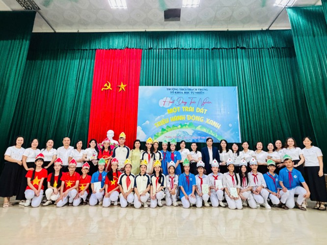 Hoạt động trải nghiệm với chủ đề “Một Trái Đất – Triệu hành động xanh”