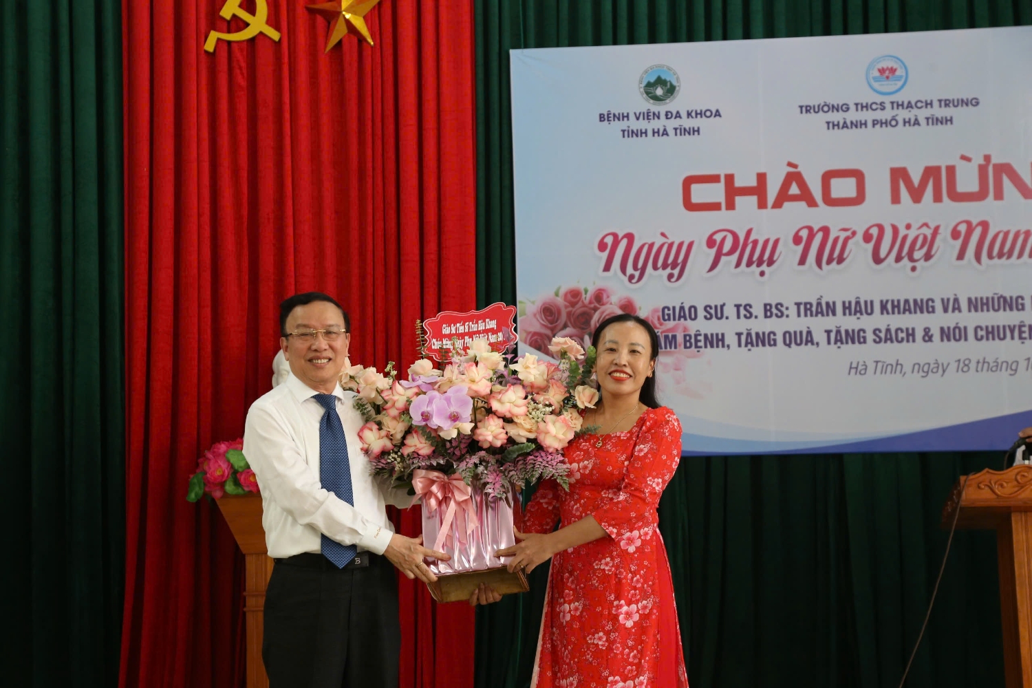 anh van hoa doc 1 20 10 2024