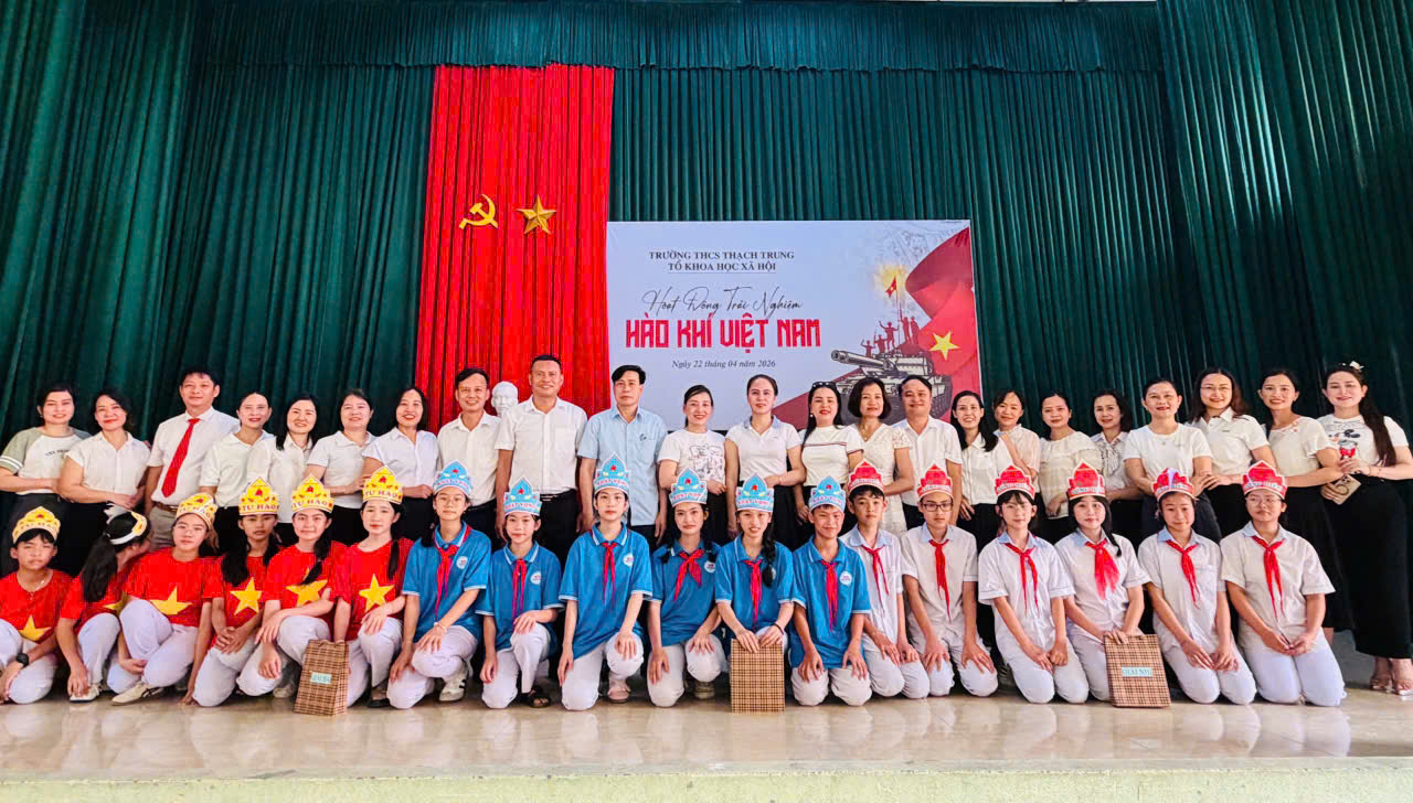 HOẠT ĐỘNG TRẢI NGHIỆM VỚI CHỦ ĐỀ “HÀO KHÍ VIỆT NAM”